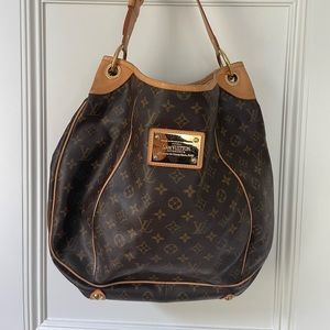 Louis Vuitton galliera bag